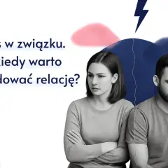Para zamyślona, z rękami skrzyżowanymi, przeżywa kryzys w związku. Nad nimi symboliczny piorun i pęknięcie.