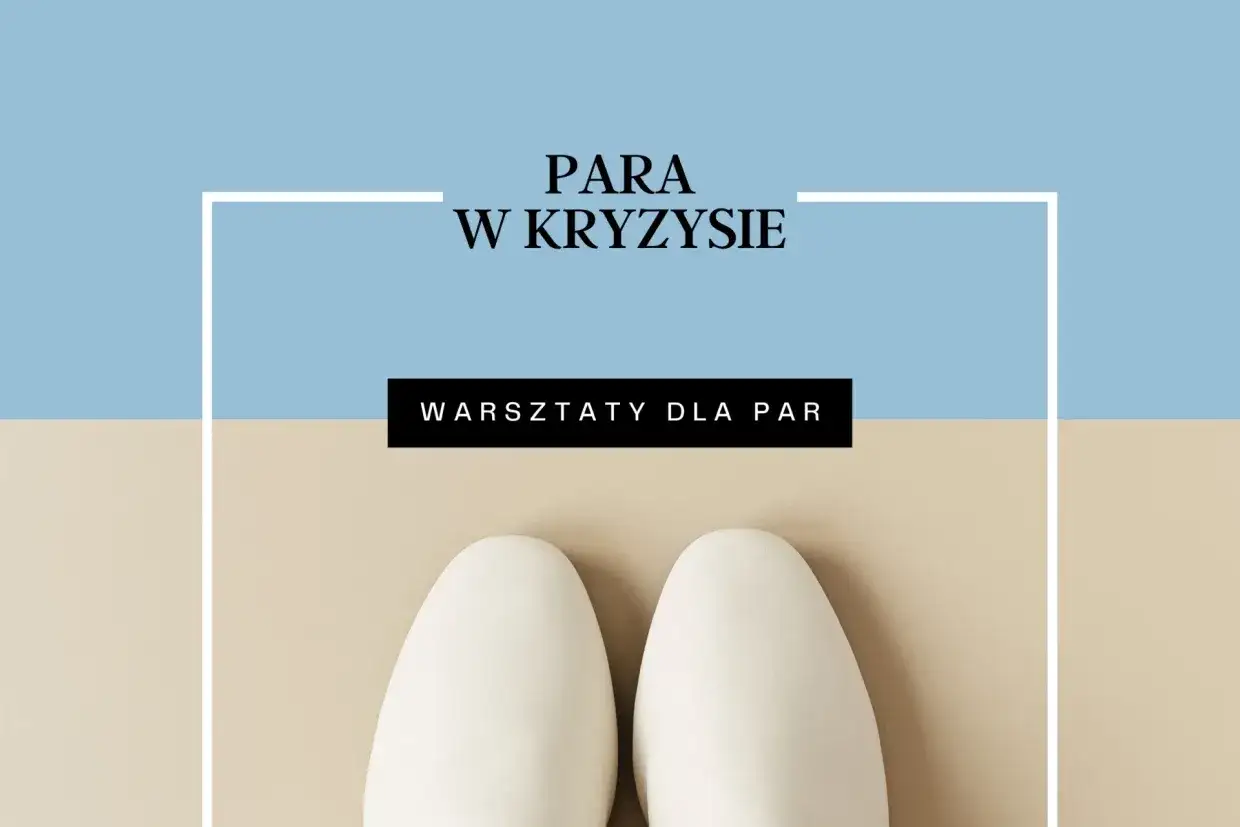 Para w kryzysie? Warsztaty dla par pomogą Wam odnaleźć drogę. Dwa białe buty symbolizują Waszą wsp&oacute;lną podr&oacute;ż.